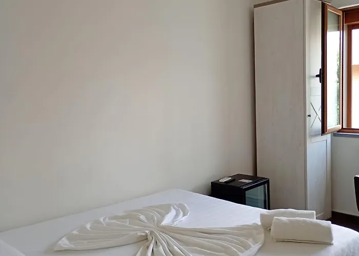 Artist 3* Тирана