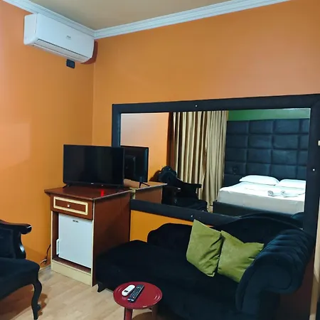 Boutique Artist Hotel