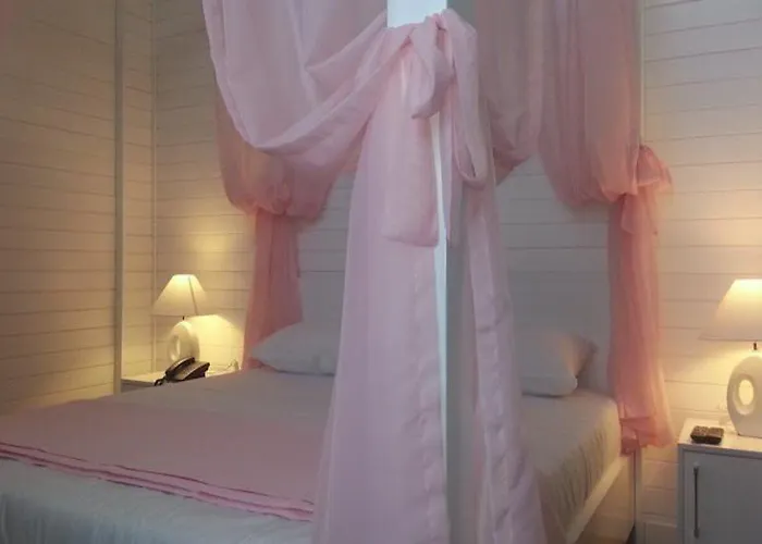 호텔 Artist 티라나